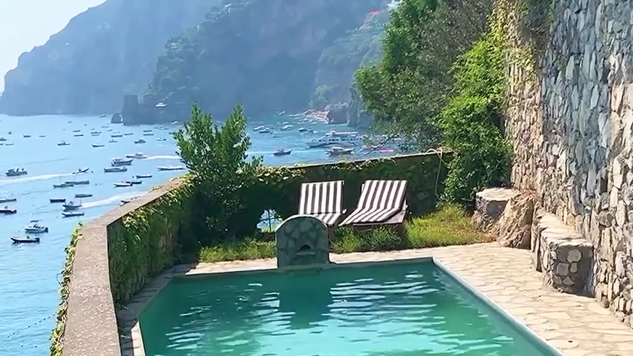 I need a travel life, Like this #luxuryholiday #travel #honeymoon #amalficoast #italy