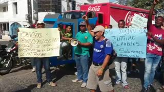 Protesta conductores en Olaya.