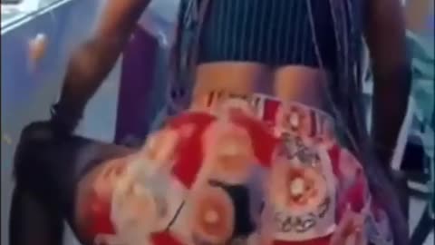 Do you love soft Azz Twerking.