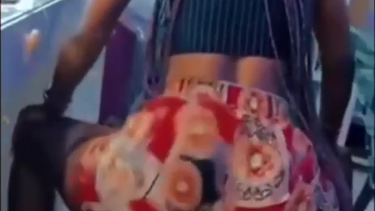 Do you love soft Azz Twerking.