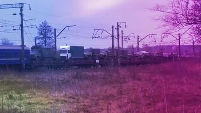 Ukrainian BMPs and 2s1 SPGs heading east