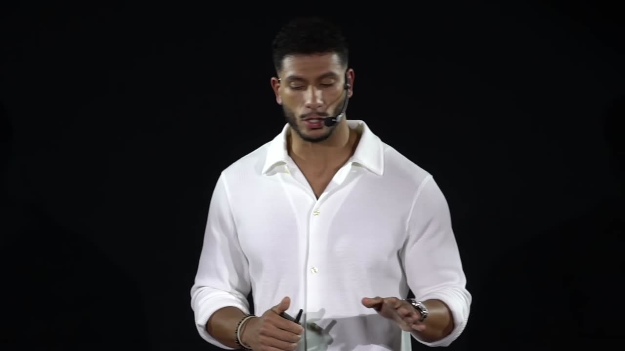 Optimisez votre bien-être pour réussir ! | Nassim Sahili | TEDxSkemaParis