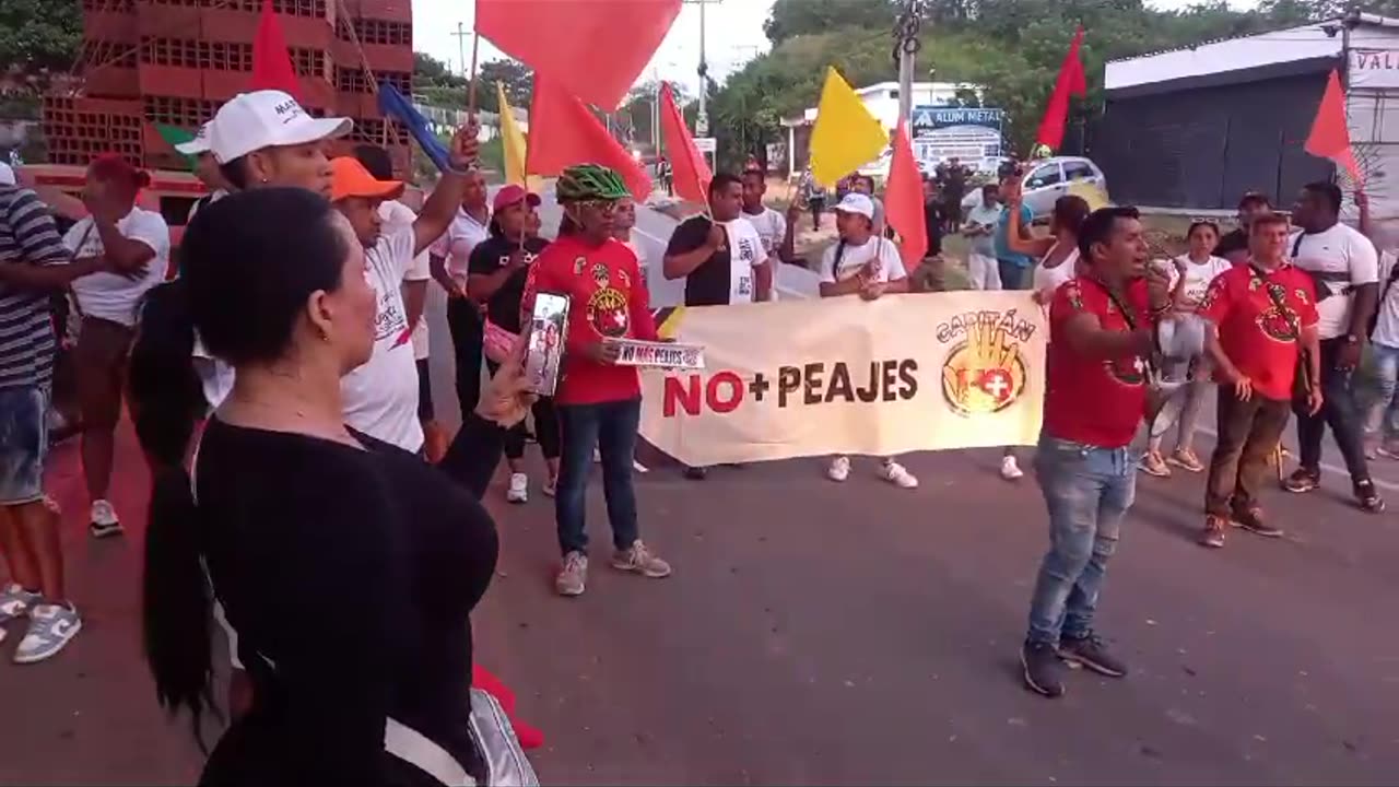 Bloqueo en la Troncal de Occidente tras reactivación del peaje de Turbaco