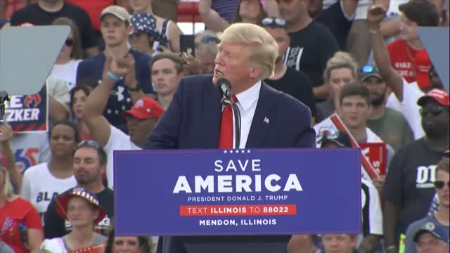 Trump speaks at Illinois rally