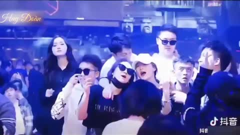 music video.(cùng nghe nhạc và ngắm gái xinh nhé mn)