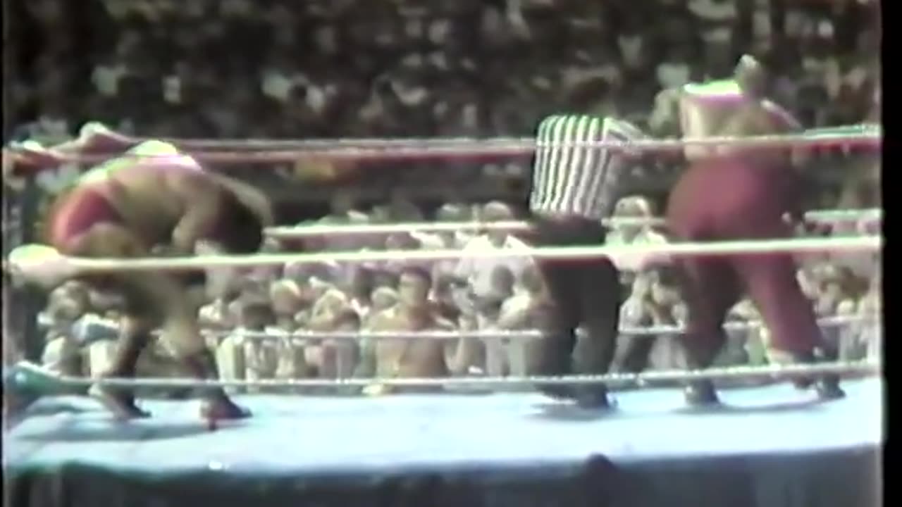 Andre the Giant vs Abdullah the Butcher (1983)