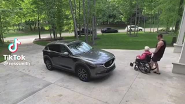 OMG Grandma Run Away