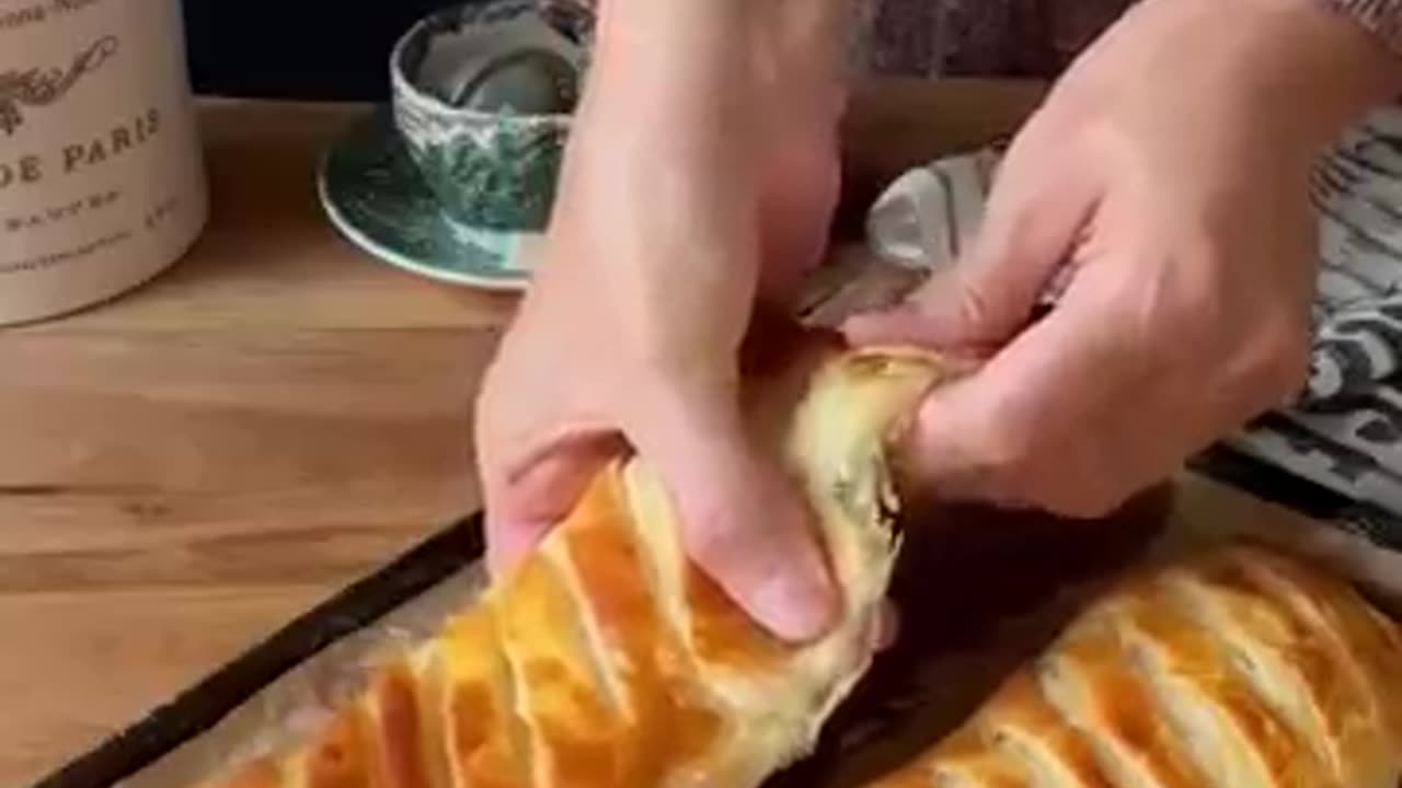 Delicious cheese fatayer