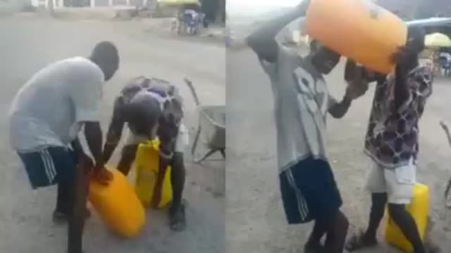 Lol 😆🤣The Way He Fell Like He Wa