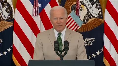 It'S jUsT a sTuTtEr! Biden says 350 million people in the U.S.