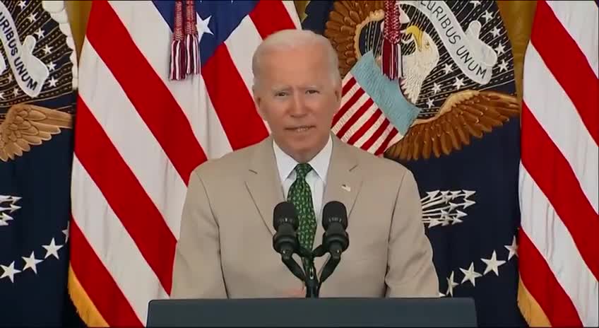 It'S jUsT a sTuTtEr! Biden says 350 million people in the U.S.