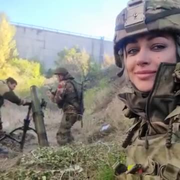 ΣΤΟ ΜΕΤΑΞΥ ΕΤΣΙ ΠΟΛΕΜΑΝΕ ΟΙ ΟΥΚΡΑΝΟΙ-ΚΑΙ Η ΟΥΚΡΑΝΙΔΑ ΜΕ ΜΑΚΙΓΙΑΖ.