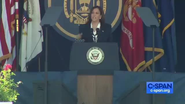 AWKWARD - Kamala's Nonsensical Joke Falls Flat at Graduation Ceremony