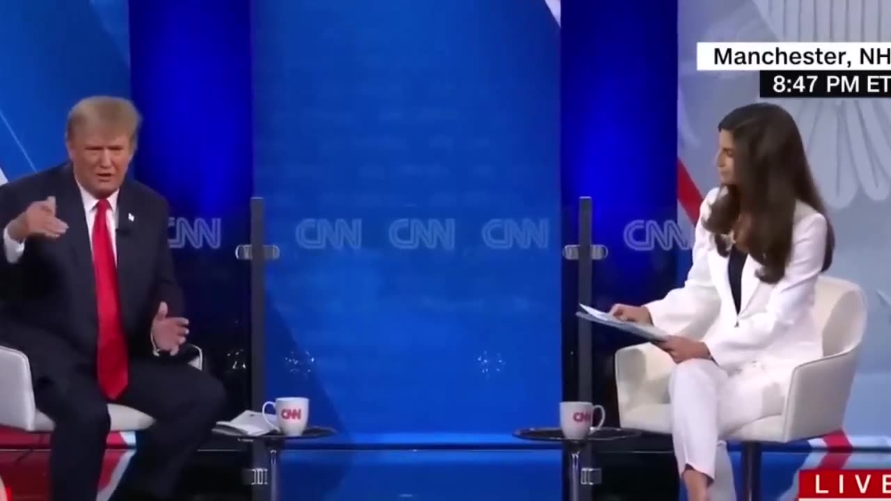 Trump Grabs The Mic And DESTROYS Arrogant CNN Reporter...The Crowd Going Crazy!!!