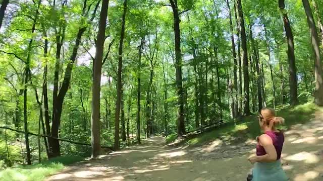 Hike down from Harpers Ferry overlook
