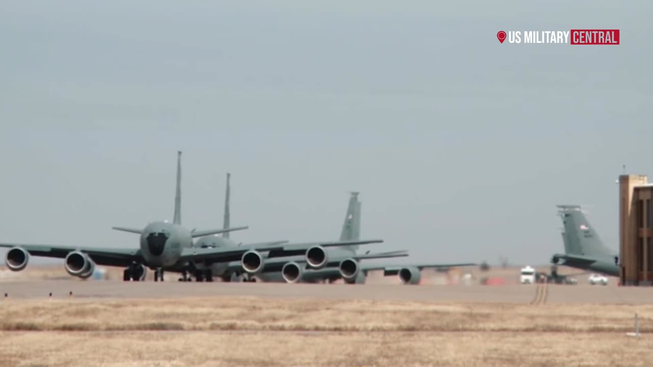 Witness How KC-135 Skilled Pilots Rush Towards Respective Aircraft And Take Off One By One