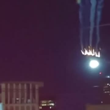 Au-dessus de Charlotte, Caroline du Nord, hier soir.