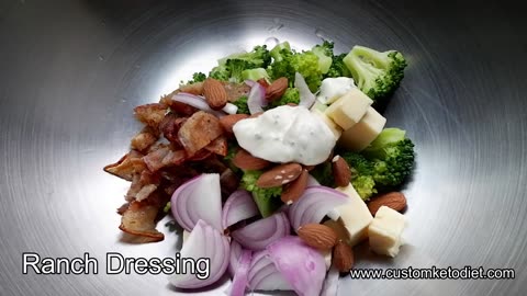 Crunchy Keto Bacon and Broccoli Salad: A Low-Carb Delight! 🥗🥓