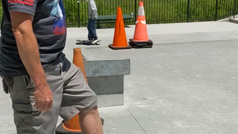 Skateboard poser