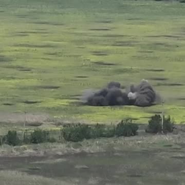 💥🔥 Great video of Russian heavy equipment "meet with" Ukrainian mines!