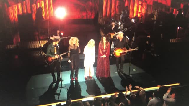 Dolly Parton live 2019 Grammy awards