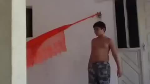 Falling down kid meme