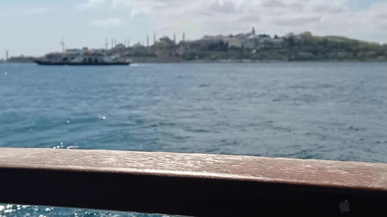 Ferry tour and view is so amazing 🤩🤩 Aya sofia and galata tower