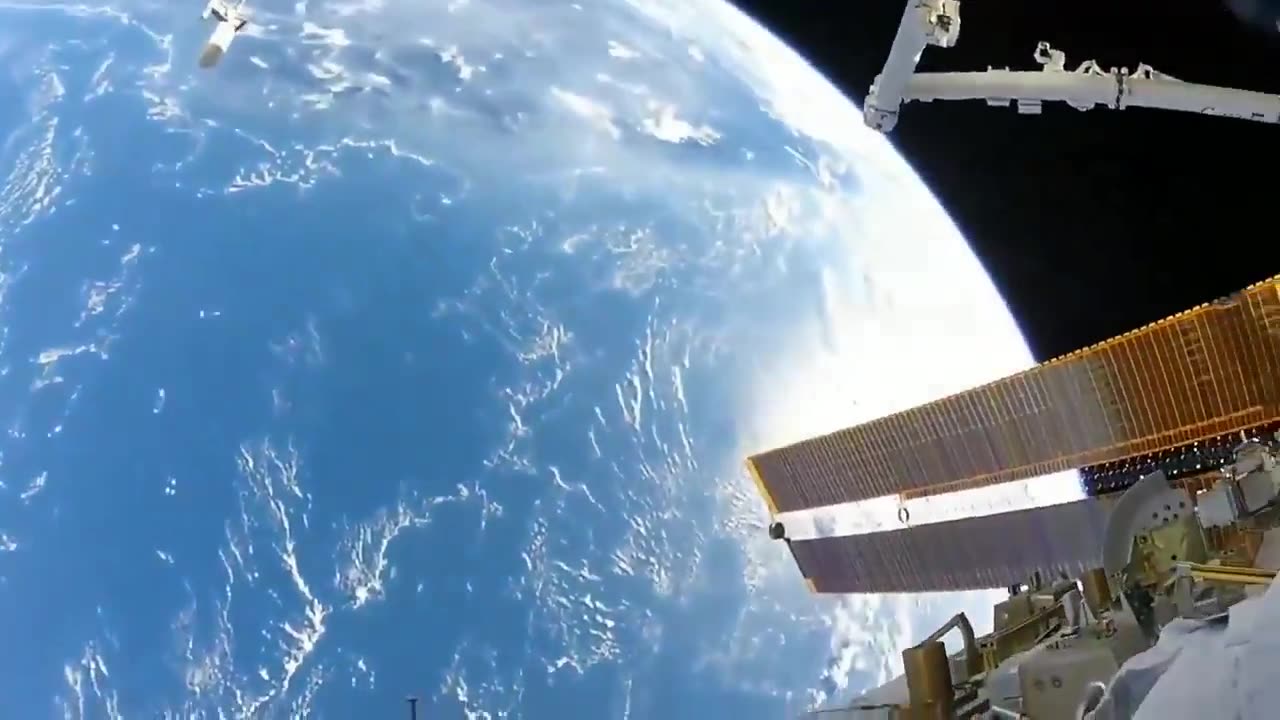 Amazing footage of Earth during a spacewalk on ISS