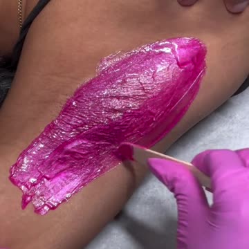 Discover Smooth Confidence: Underarm Waxing with Sexy Smooth Tickled Pink Premium Synthetic Hard Wax