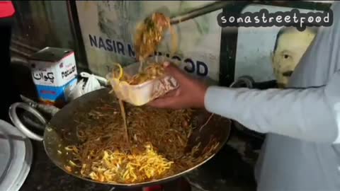 Hardworking Old Man Making CHINESE FOOD Restaurant Style Street Food Fried Rice & Dry Chilly Chicken