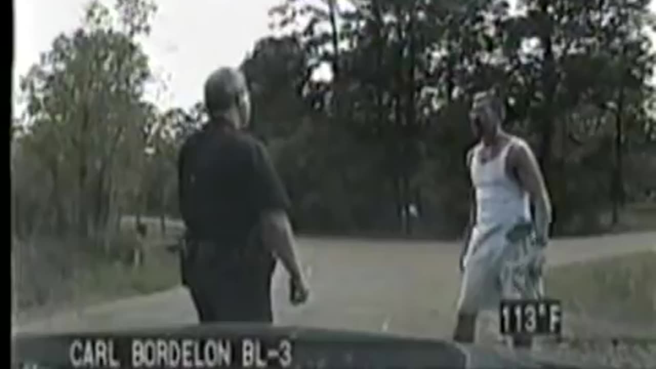 😁😎ESCAPED PRISONER Manages To Convince Cop That He's Only A Jogger!!😱🙃