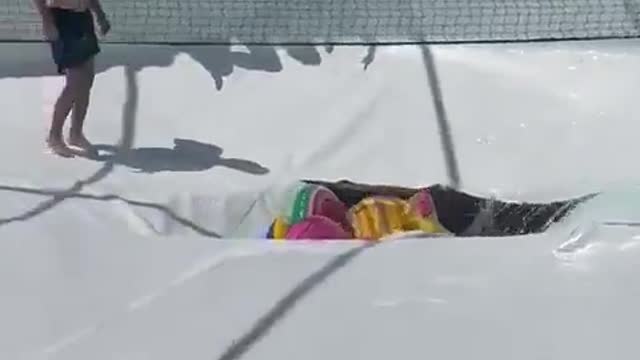 Swimming Pool Sinkhole Sucks Israeli Man to His Death