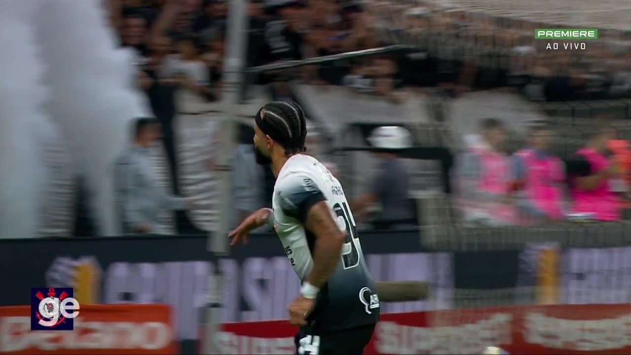 You just have to see the INSANE free-kick golazo Memphis Depay scored for Corinthians