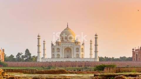 The Majestic Taj Mahal: An Architectural Marvel