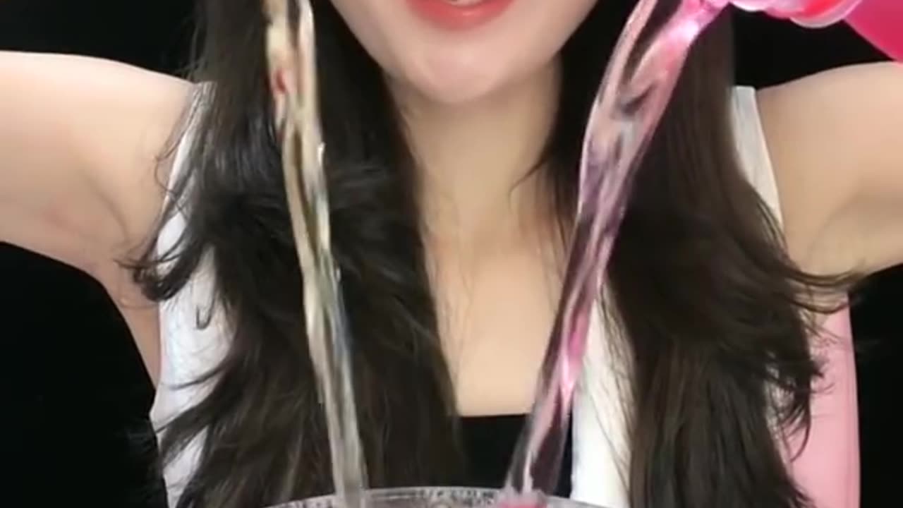 "Refreshing ASMR Mukbang: Enjoying Ice Eating Sounds from Frozen Water!"