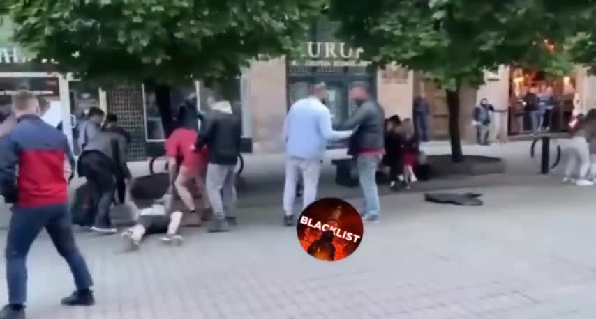 Local street musician was beaten up in Ivano-Frankivsk for Russian songs.