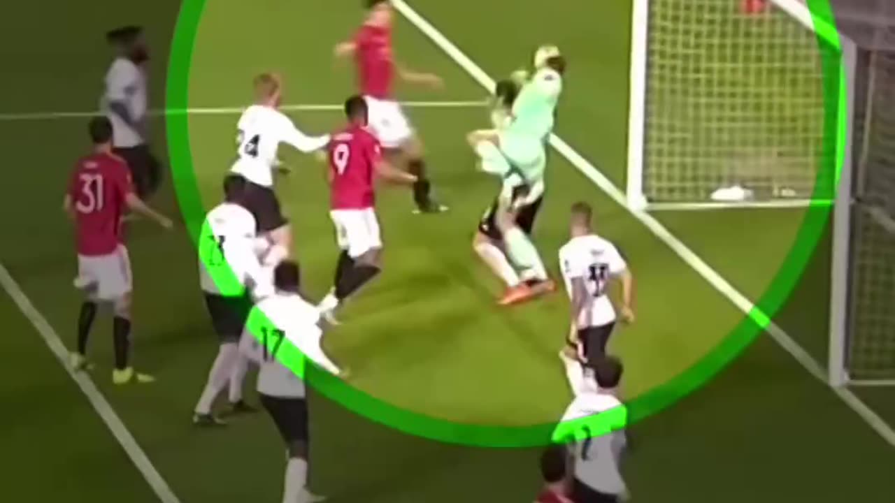 Incredible open goal misses