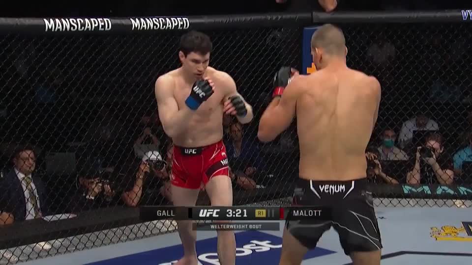 UFC 273: MICKEY GALL X MIKE MALOTT