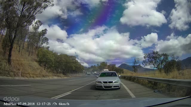 Extremely Close Overtaking Fail