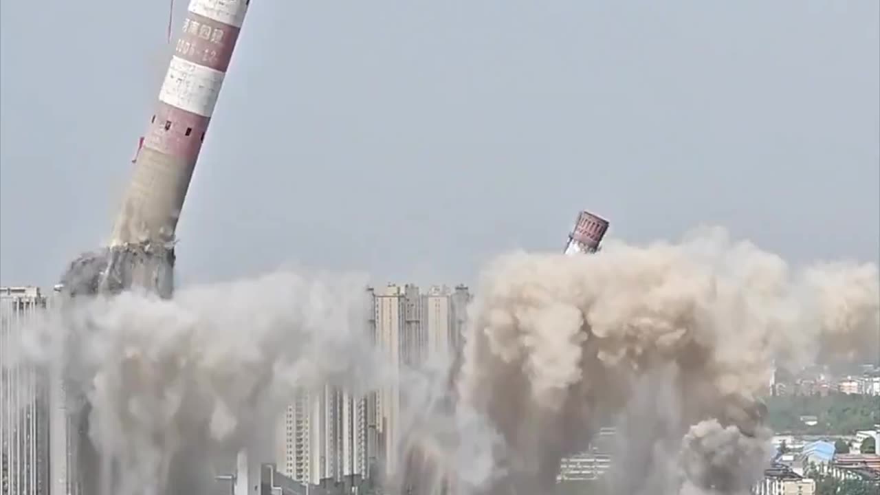 Epic demolition of thermal power plant in China