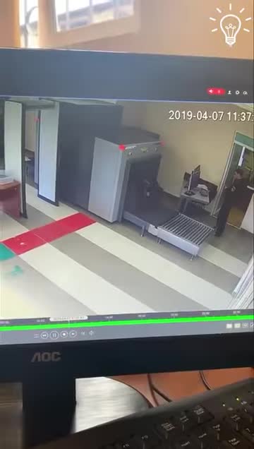 How to tell it's his first time at the airport 🤣