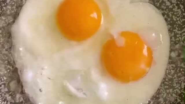 This egg can rap like hell yeah
