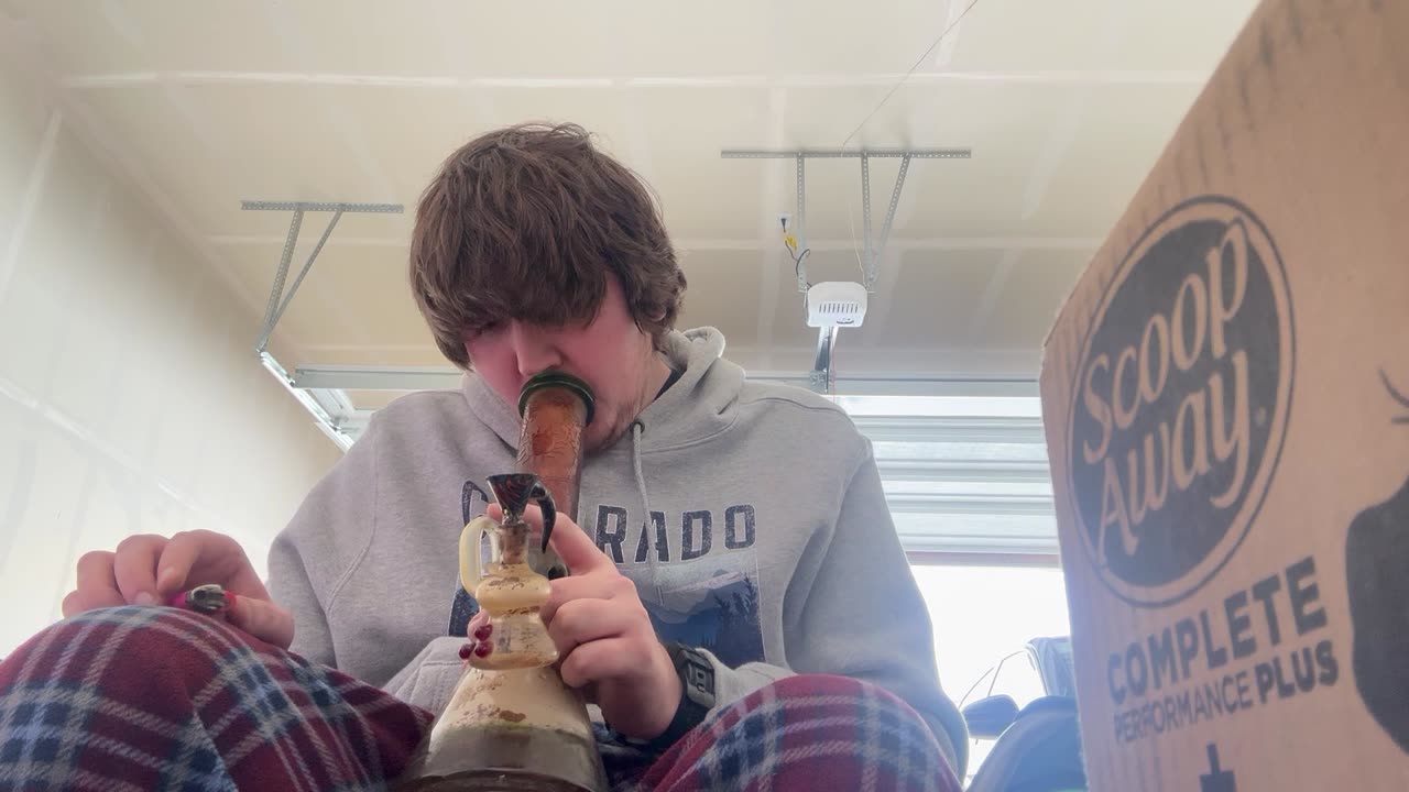 Day 186 I cleaned the bong with hot water and abit of iso