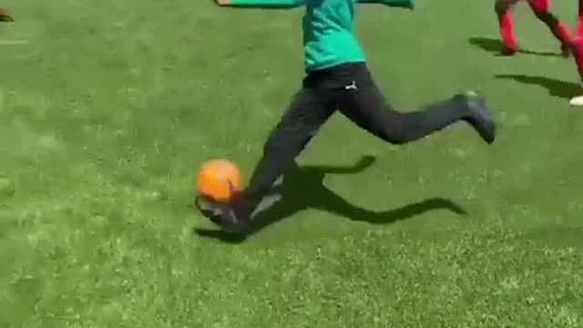 From the best goals to epic fails 📆 ⚽️