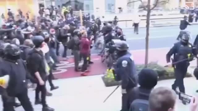 Antifa being pushed back by police in DC