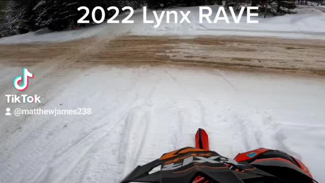 2022 LYNX RAVE RE