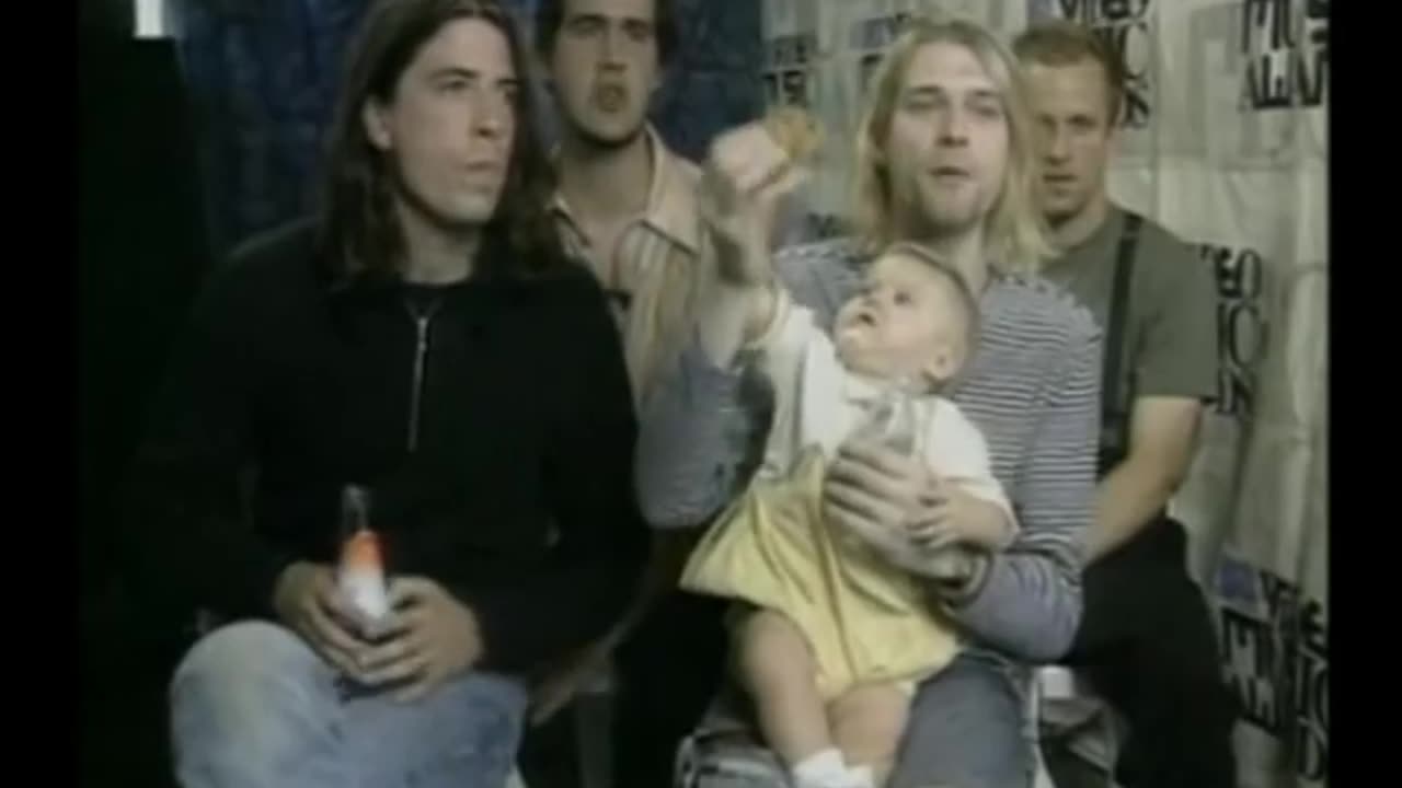 FUNNY NIRVANA INTERVIEW MTV AWARDS 1993