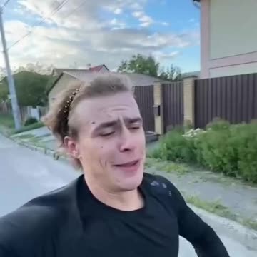 Un blogger ucraino trolla il TCC: realizza video su passeggiate e jogging