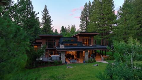 Beautiful Contemporary Home in Truckee, California