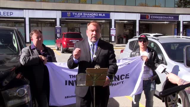 Press conference for Alberta's political prisoners!￼ Four police cruisers showed up!